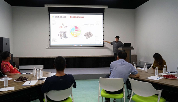 15走訪考察新會員，小組技術交流共謀發(fā)展丨ZOBO卓邦董事長張新峰以北京聲光視訊行業(yè)協(xié)會會長身份走訪交流