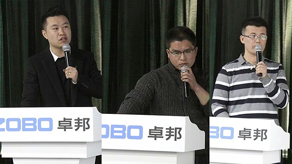 技術部經理大劉偉、小劉偉、推廣部經理張曉峰