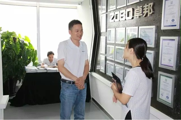 培訓伙伴對卓邦新品比較滿意，與業務經理溝通