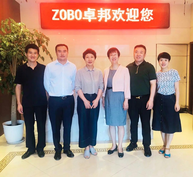 區委統戰部和九三學社區工委、民營經濟代表人士蒞臨卓邦開展談心活動