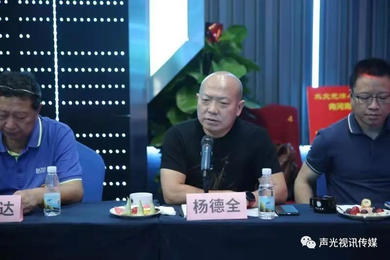 ZOBO董事長張新峰作為聲光視訊行業聯盟代表赴豫芒溫暖災區，傳遞愛心