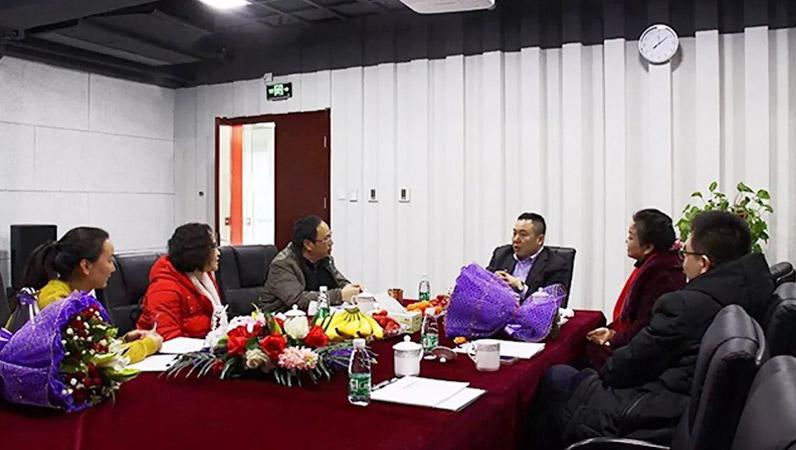 熱烈歡迎湖南吉首大學院領導蒞臨ZOBO卓邦企業