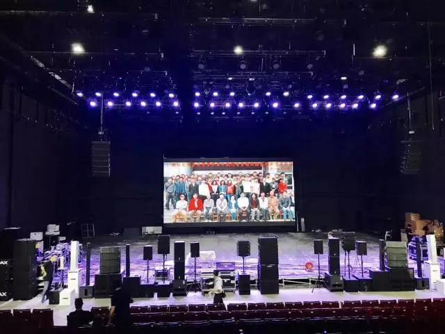 劇場音響系統的聲嘯及糾正方法